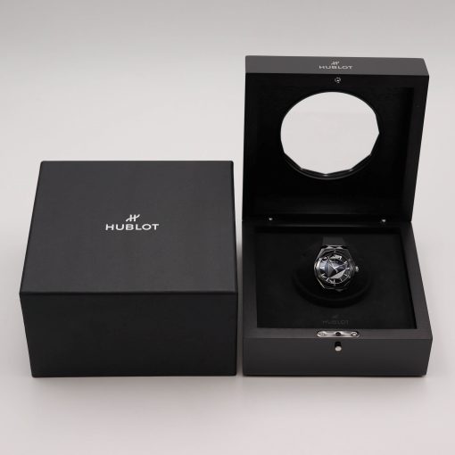 HUBLOT  Classic Fusion Automatic Black Dial Men’s Watch Item No. 550.CS.1800.RX.ORL21