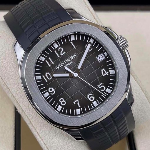 PATEK PHILIPPE Aquanaut Automatic Black Dial Stainless Steel Men’s Watch Item No. 5167A-001