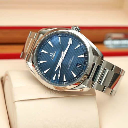 OMEGA Seamaster Aqua Terra Automatic Chronometer Men’s Watch Item No. 220.10.41.21.03.004