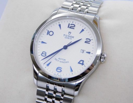 TUDOR 1926 Automatic 41 mm Opaline Dial Men’s Watch Item No. M91650-0005