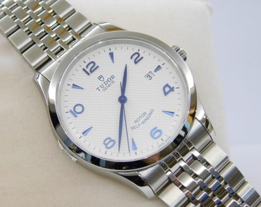 TUDOR 1926 Automatic 41 mm Opaline Dial Men’s Watch Item No. M91650-0005