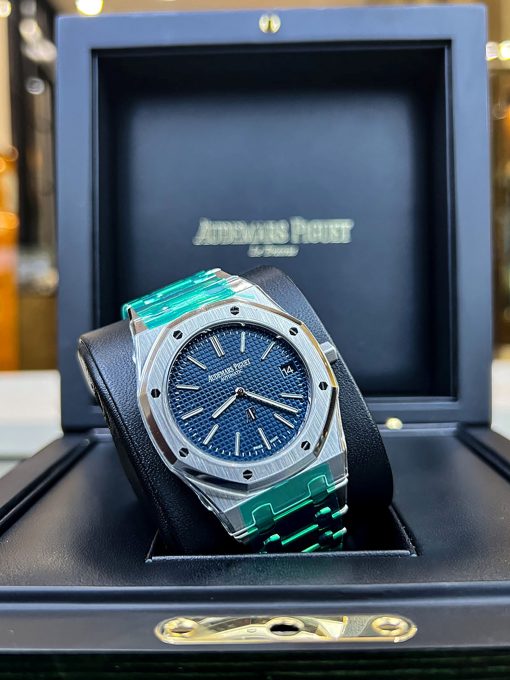 AUDEMARS PIGUET Royal Oak Jumbo Extra Thin Automatic Blue Dial Men’s Watch Item No. 16202ST.OO.1240ST.01