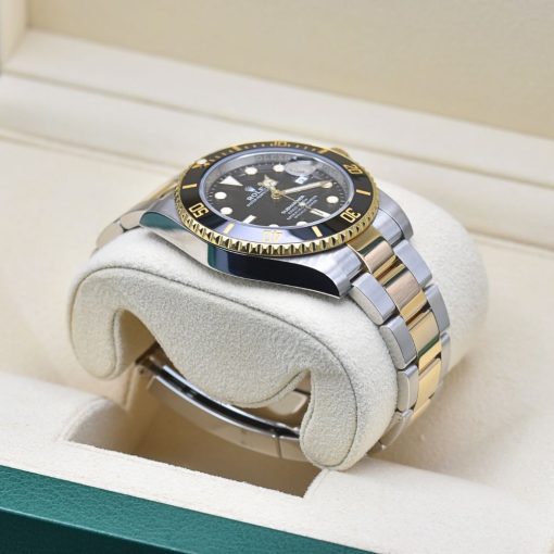 Rolex Submariner Date Men’s Watch Yellow Gold Plated And Stainless Steel Black Dial 116613LN 40mm