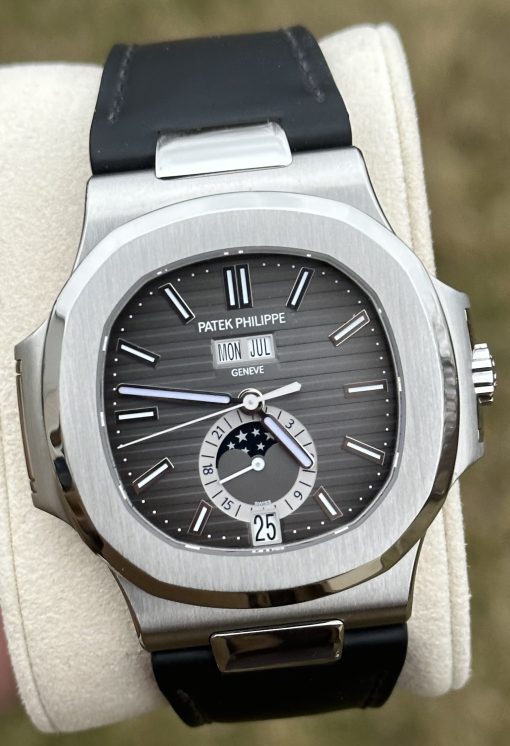 Patek Philippe Nautilus Moonphase 5726A-001 Black Dial Stainless Steel Men’s Watch 40.5mm