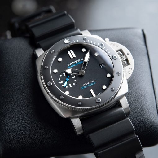 Panerai Luminor Submersible Black Dial Ceramic Bezel Steel Diver Pam683