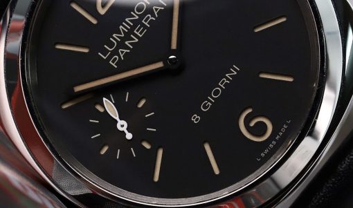 Panerai Luminor Base Hand Wind Black Dial Men’s Watch Item No. PAM00915