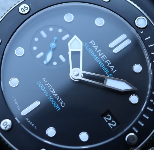 Panerai Luminor Submersible PAM683 42mm