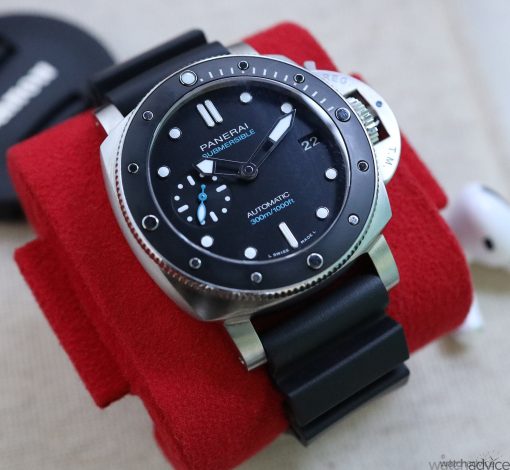 Panerai Luminor Submersible PAM683 42mm