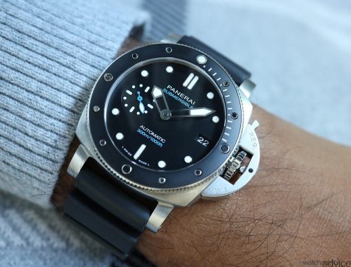 Panerai Luminor Submersible PAM683 42mm