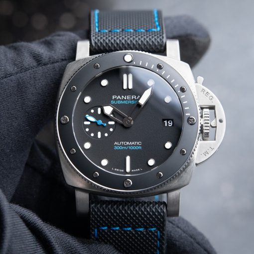 Panerai Luminor Submersible Black Dial PAM00683 42mm