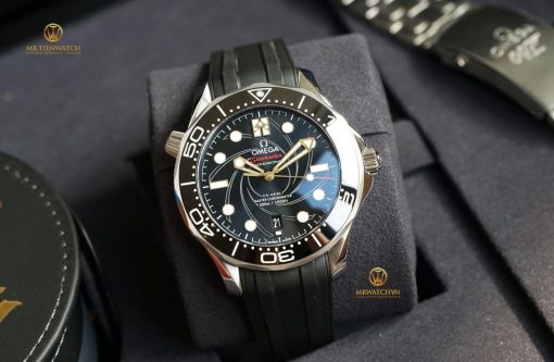 Omega Seamaster Diver 300m Co-Axial Master Chronometer 42mm