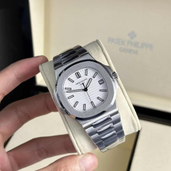 Patek Philippe Nautilus 5711/1A-011 White Face Steel Strap 40mm Case Size Stainless Steel Men’s Watch ( Replica )