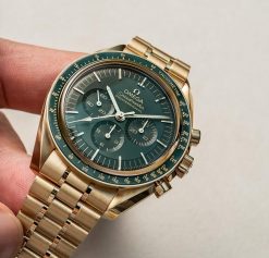 Omega Speedmaster Moonwatch Professional Co-Axial Master Chronometer Chronograph 42mm 31060425010001