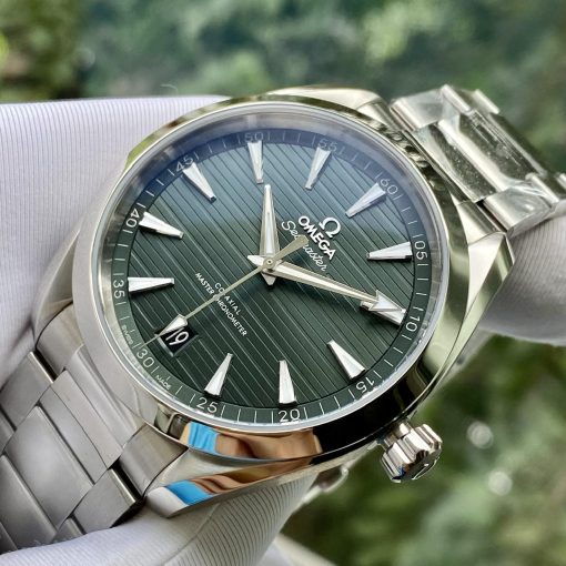 Omega Seamaster Aqua Terra 150M Co-Axial Master Chronometer 220.10.41.21.10.001